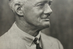 01  006 Julian Smith  Lord Nuffield  1940.jpg
